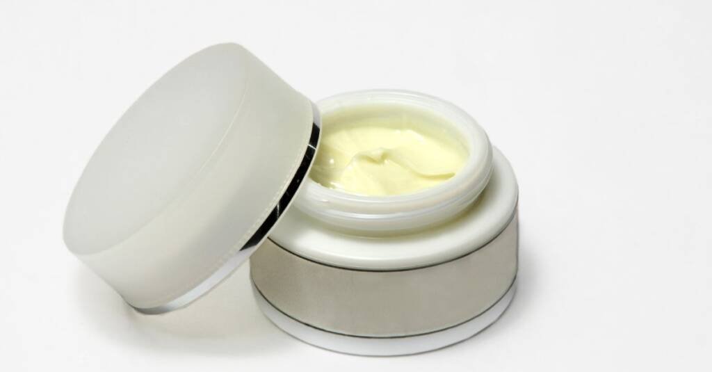 Encapsulation of Retinoids Using Solid Lipid Nanoparticles (SLNs) – Advancing Stability and Targeted Delivery in Skincare